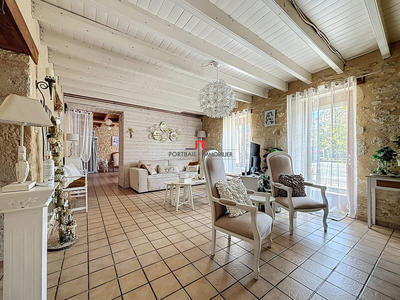 Maison - 160 m² - 7 pièces