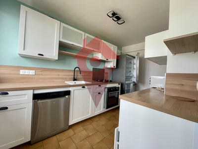 Appartement - 84 m² - 4 pièces