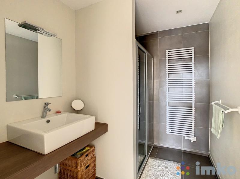 Maison - 199 m² - 8 pièces