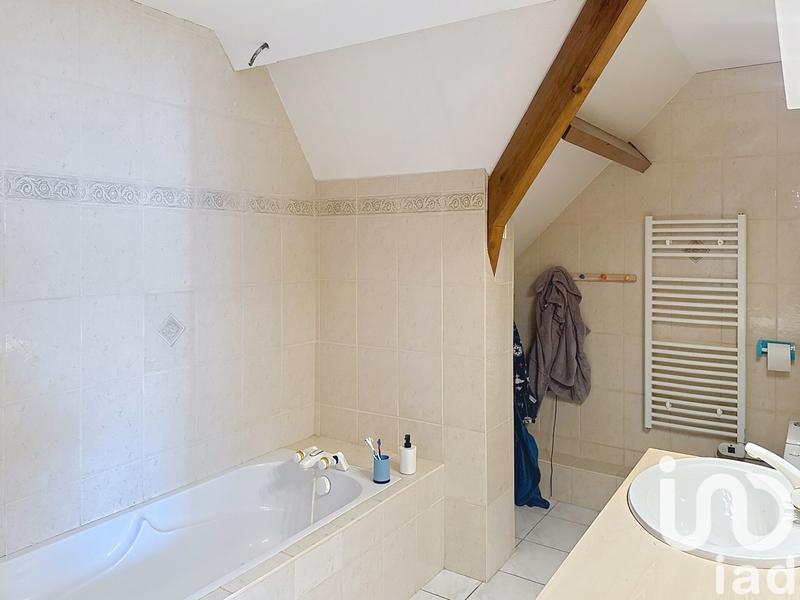 Maison - 251 m² - 8 pièces