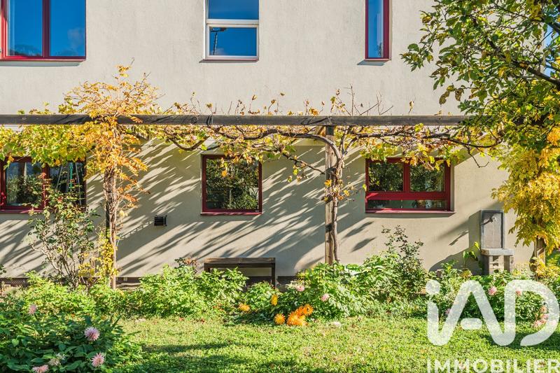 Maison - 254 m² - 10 pièces