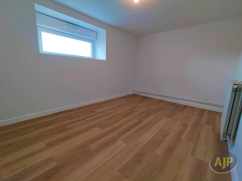 Maison - 122 m² - 5 pièces