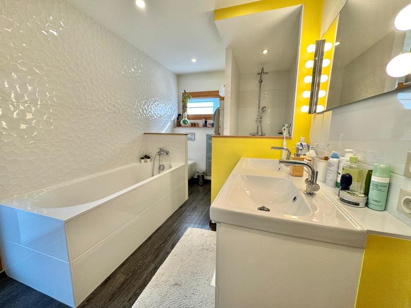 Maison - 195 m² - 7 pièces