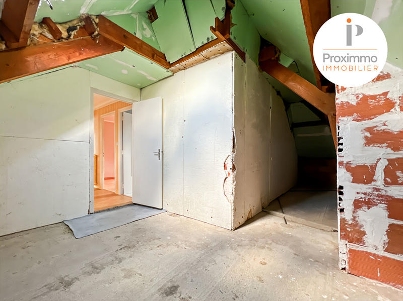 Maison - 94 m² - 5 pièces