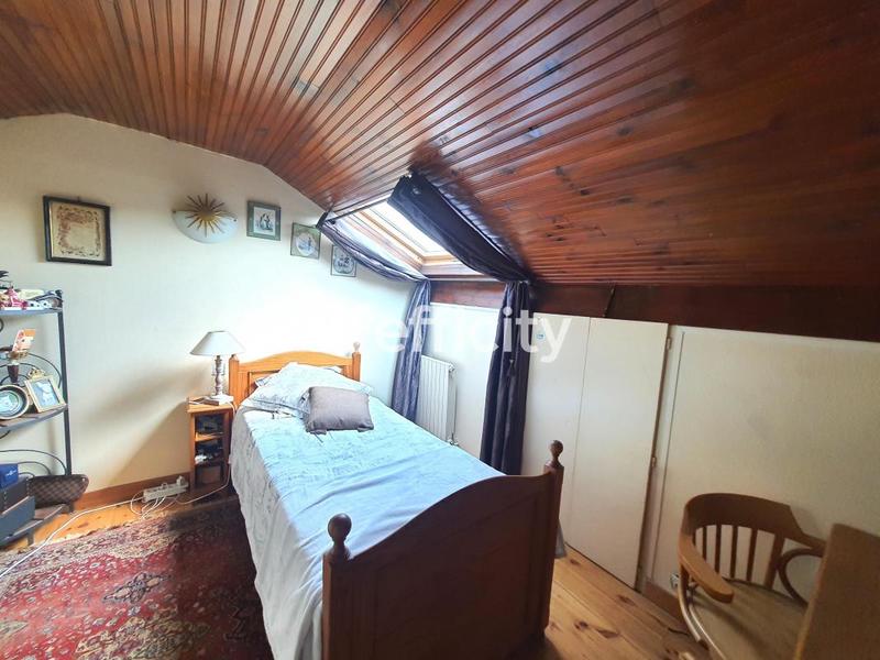 Maison - 146 m² - 7 pièces