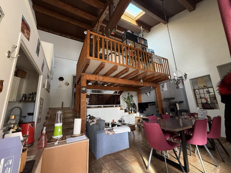 Appartement - 75 m² - 3 pièces