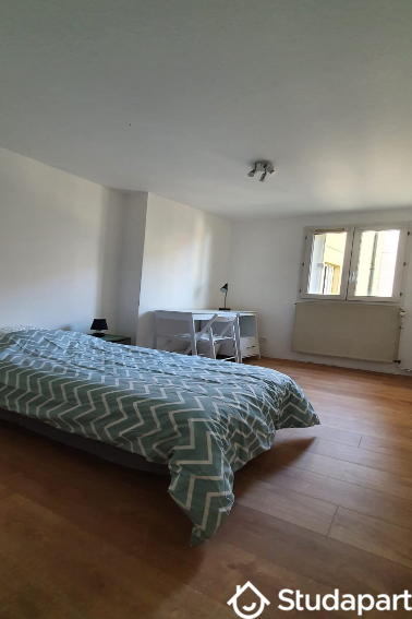 Chambre - 12 m² - 1 pièce