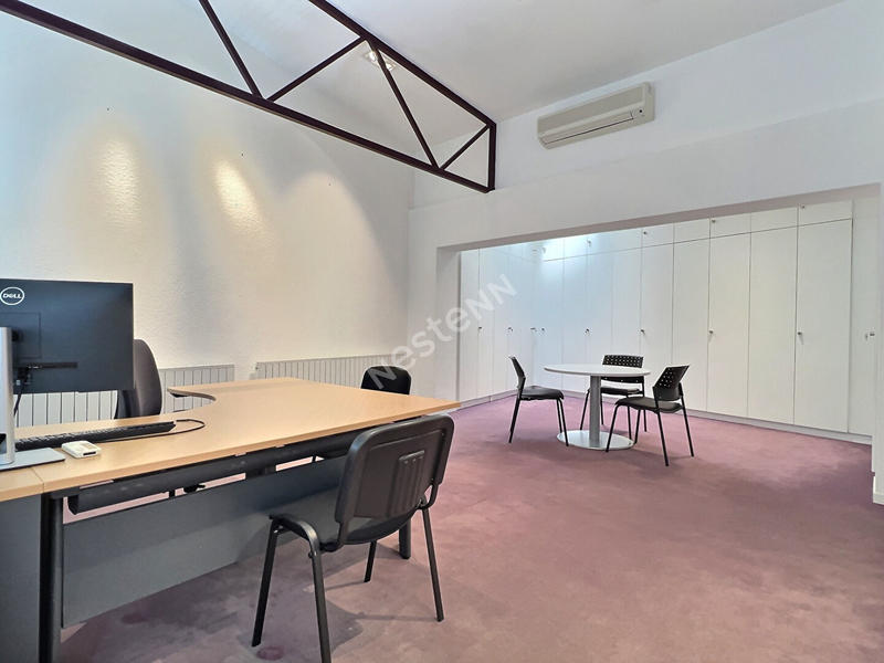 Bureau - 500 m²