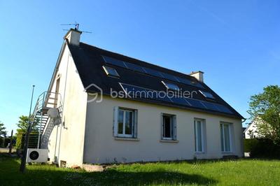 Maison - 135 m² - 7 pièces