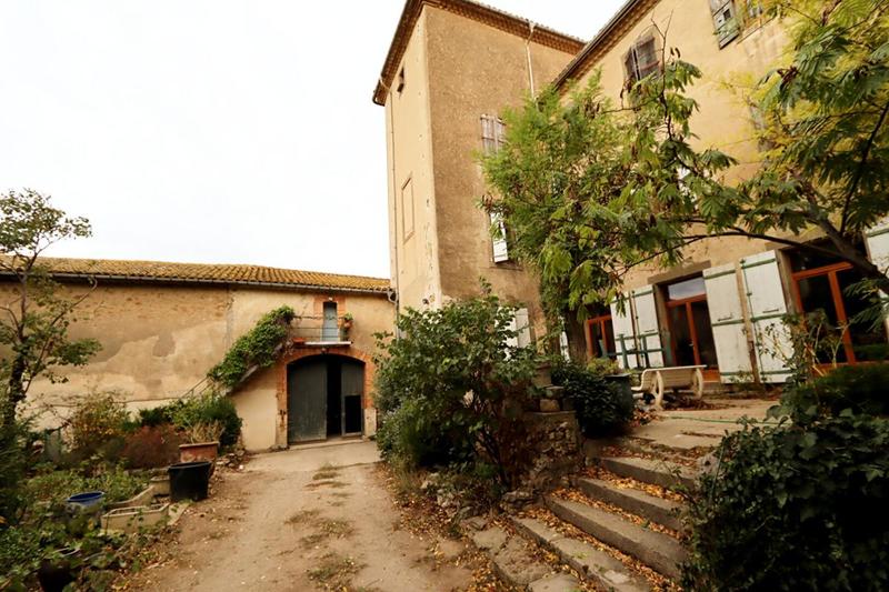 Demeure - 695 m² - 26 pièces