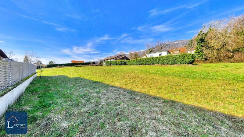 Terrain - 831 m²