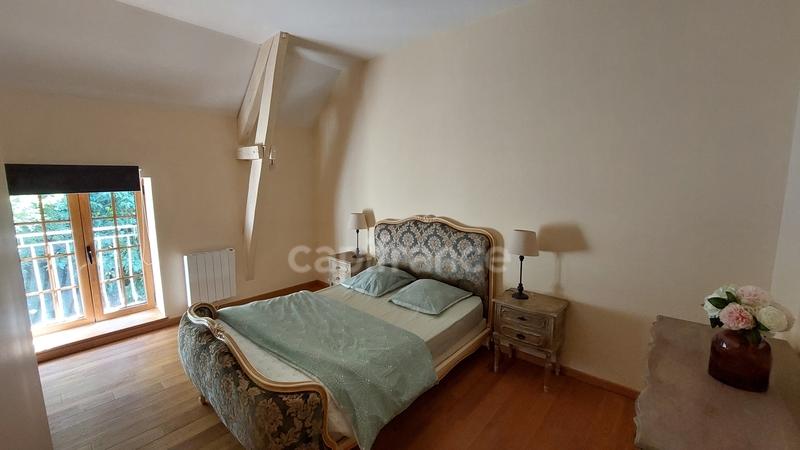 Maison - 363 m² - 17 pièces