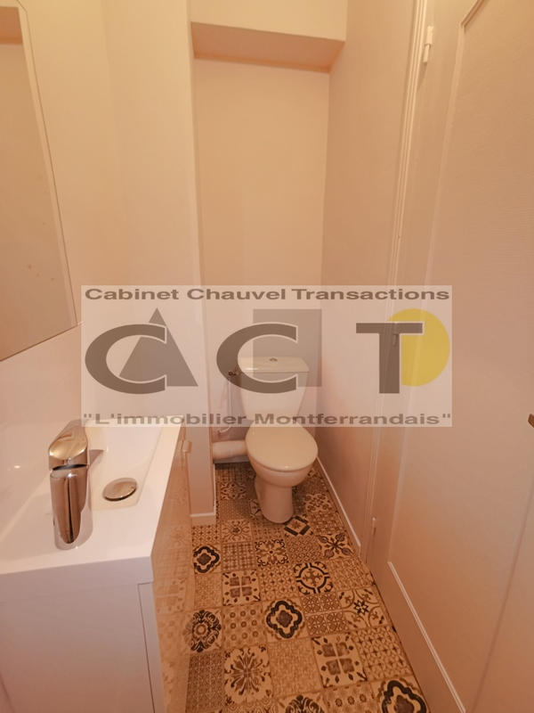 Appartement - 99 m² - 4 pièces