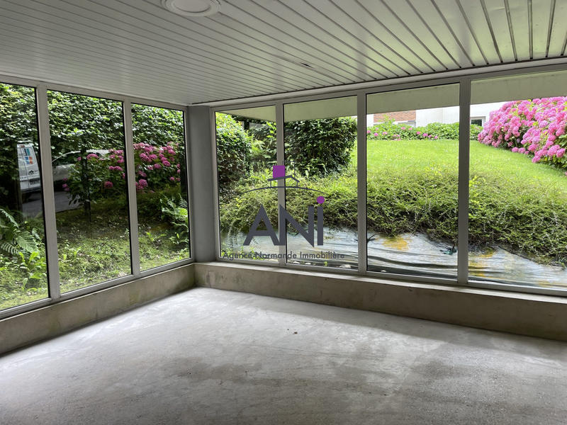 Appartement - 80 m² - 3 pièces