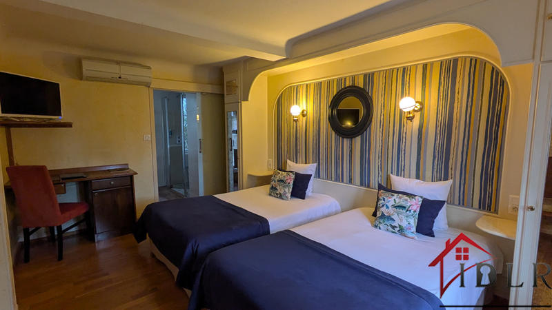 Villa - 450 m² - 13 pièces