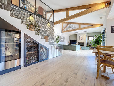 Villa - 200 m² - 8 pièces