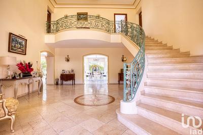 Maison - 500 m² - 7 pièces