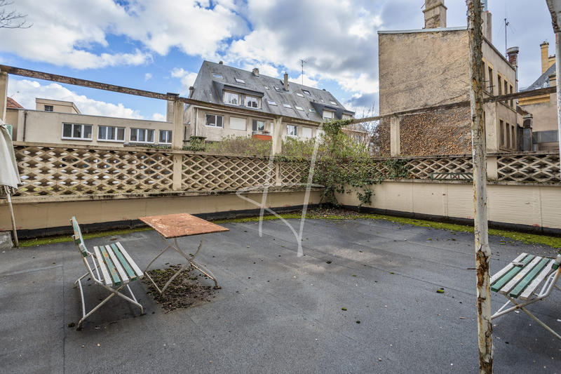 Appartement - 257 m² - 8 pièces