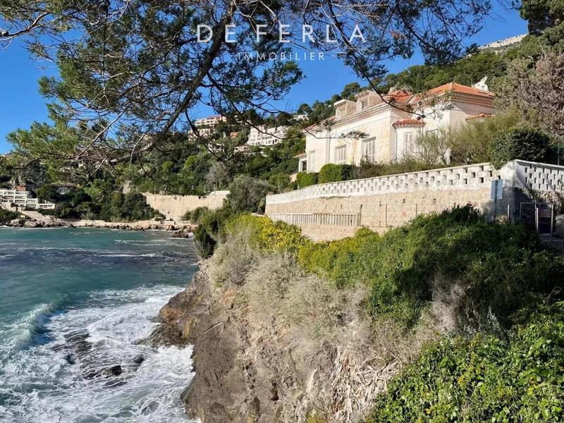 Villa - 410 m² - 1 pièce