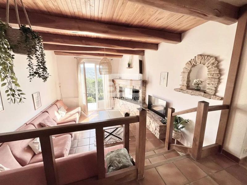 Maison - 164 m² - 8 pièces