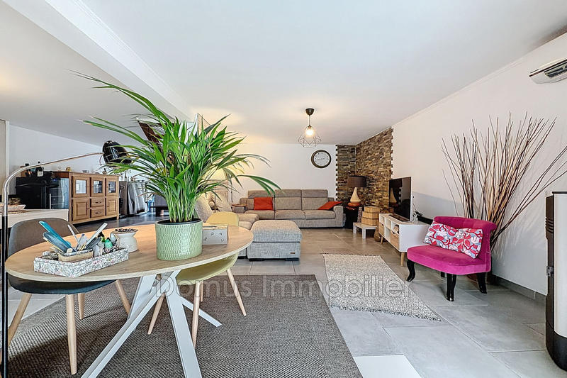 Maison - 121 m² - 5 pièces