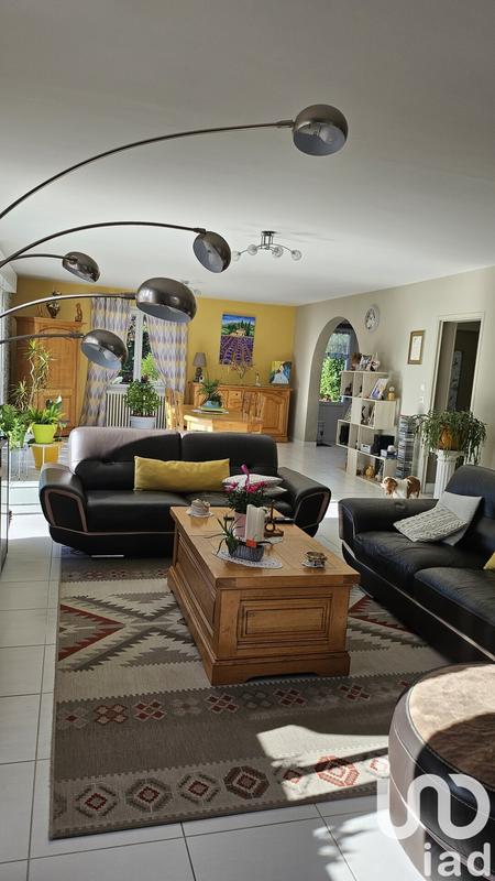 Maison - 215 m² - 7 pièces