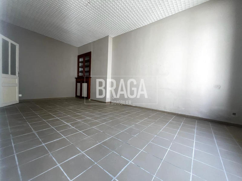 Maison - 180 m² - 6 pièces