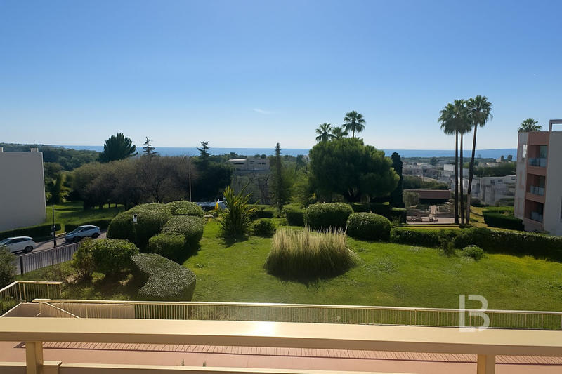 Appartement - 92 m² - 3 pièces