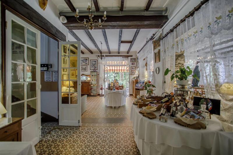 Maison - 500 m² - 20 pièces