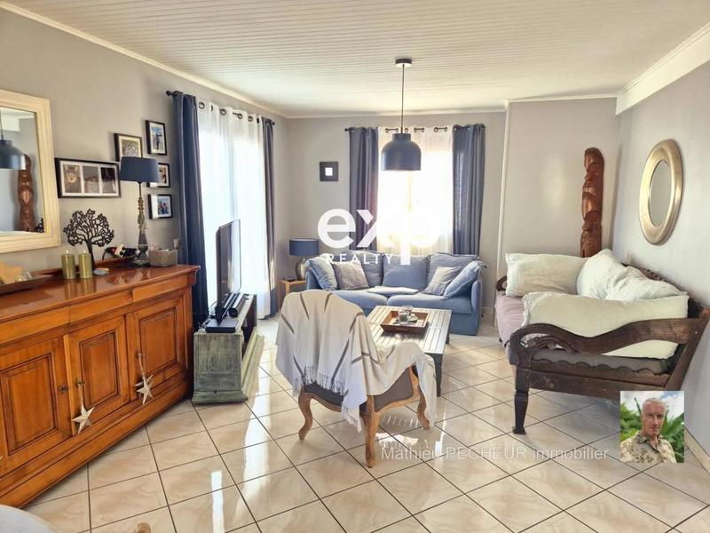 Maison - 269 m² - 10 pièces