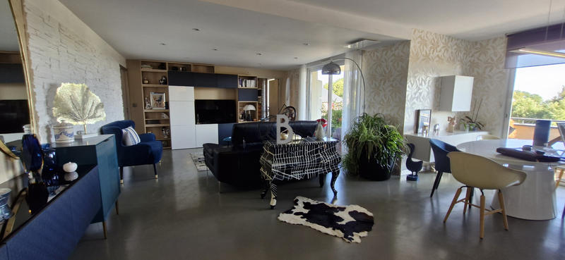 Appartement - 112 m² - 4 pièces