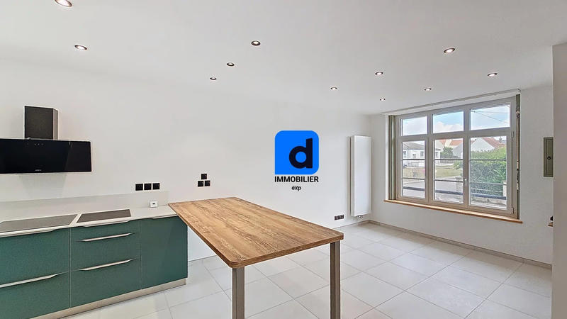 Maison - 90 m² - 5 pièces