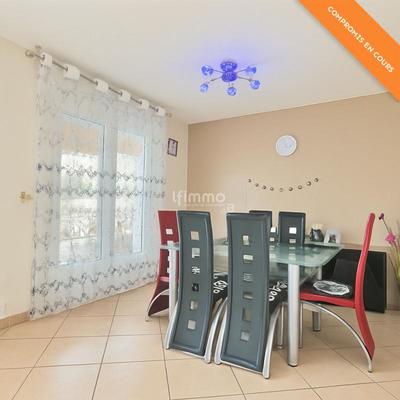 Maison - 80 m² - 5 pièces