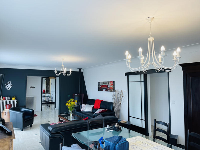 Maison - 204 m² - 7 pièces