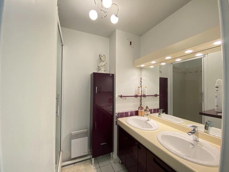 Appartement - 136 m² - 7 pièces