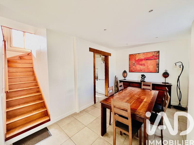 Maison - 99 m² - 6 pièces