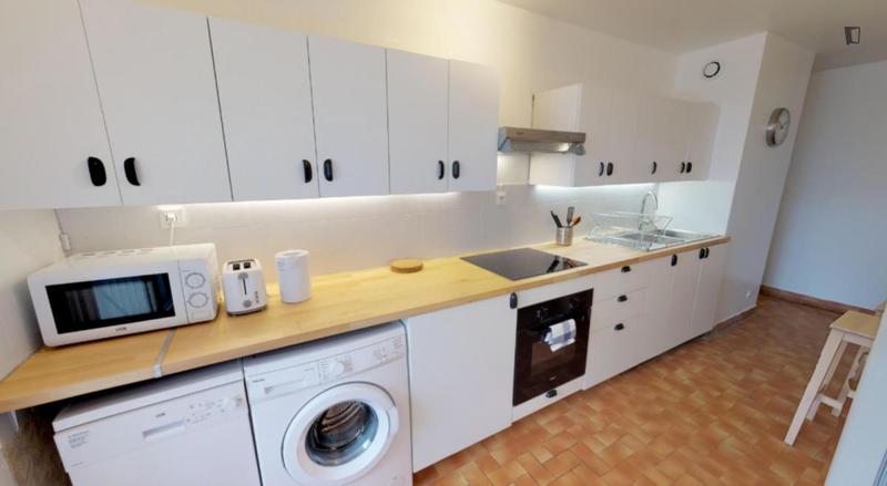 Chambre - 12 m² - 3 pièces