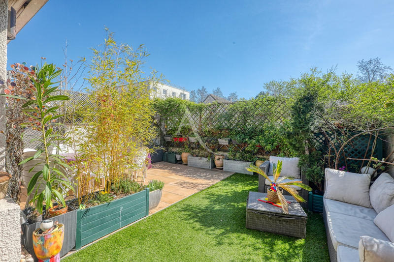 Maison - 107 m² - 6 pièces