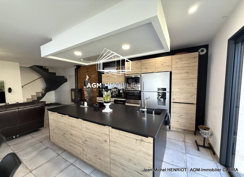 Villa - 104 m² - 4 pièces