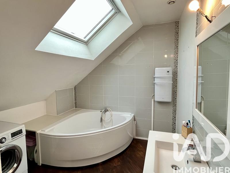 Maison - 151 m² - 7 pièces