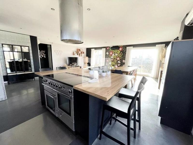 Villa - 144 m² - 5 pièces