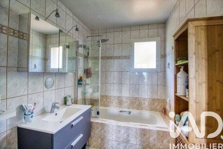 Maison - 77 m² - 5 pièces