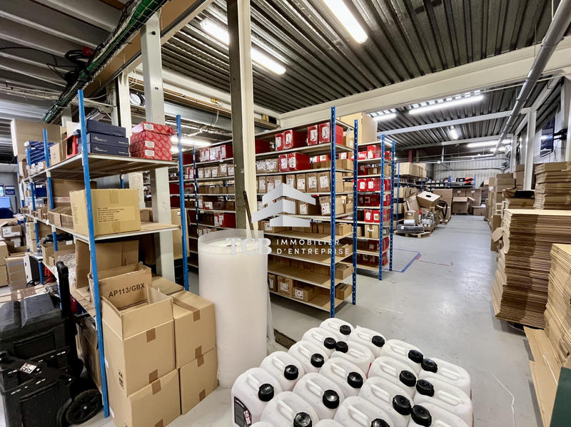 Local d'activités - 2 358 m²