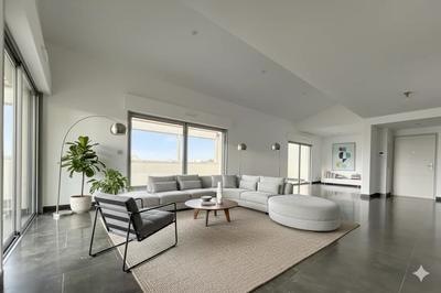 Appartement - 224 m² - 6 pièces