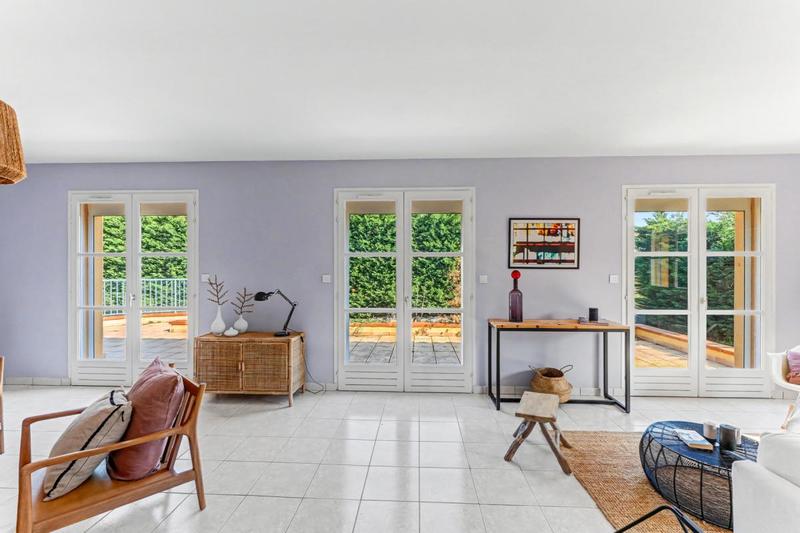 Maison - 199 m² - 6 pièces