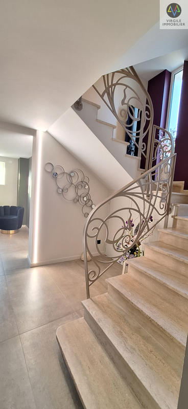 Villa - 174 m² - 6 pièces