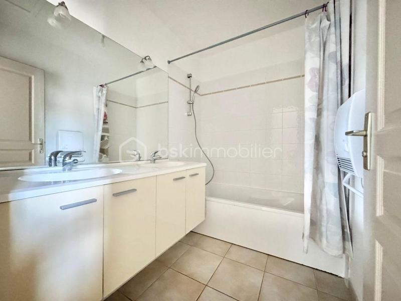 Maison traditionnelle - 99 m² - 5 pièces