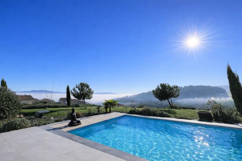 Villa - 209 m² - 6 pièces