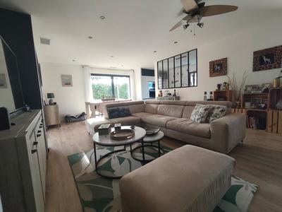 Maison - 103 m² - 4 pièces