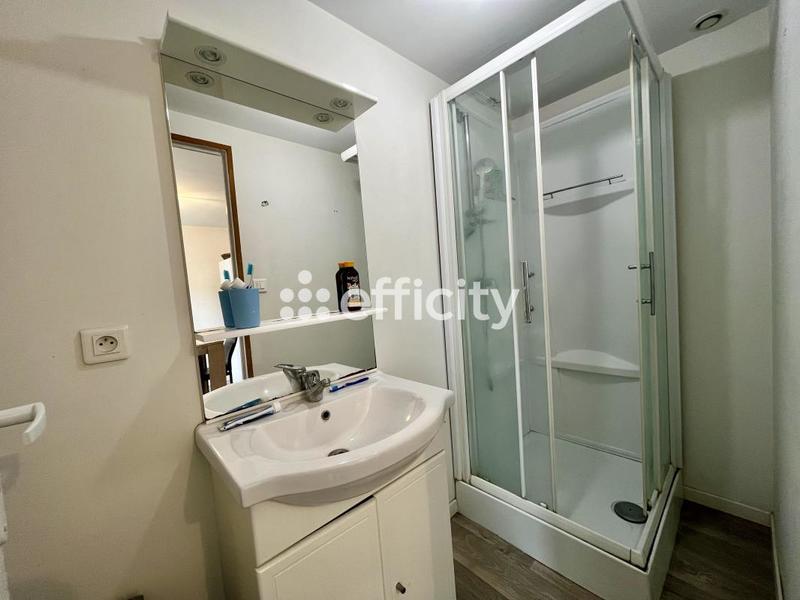 Maison - 140 m² - 9 pièces